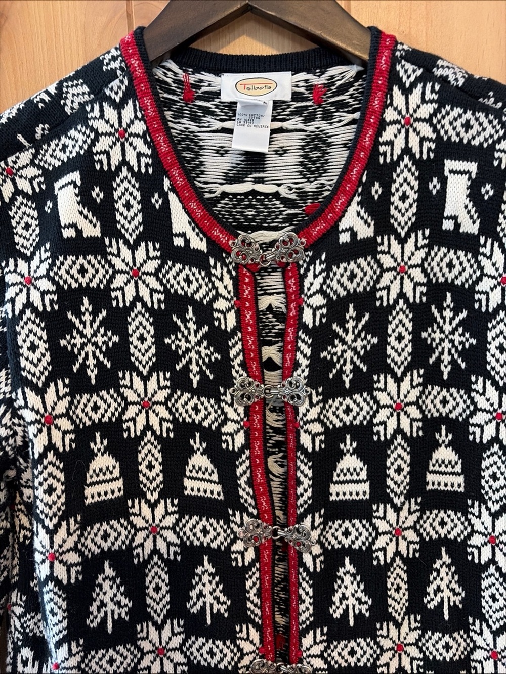 Vtg Talbots Black Nordic Fair Isle Snowflake Metal Clasp Cardigan Sweater M - Picture 2 of 9